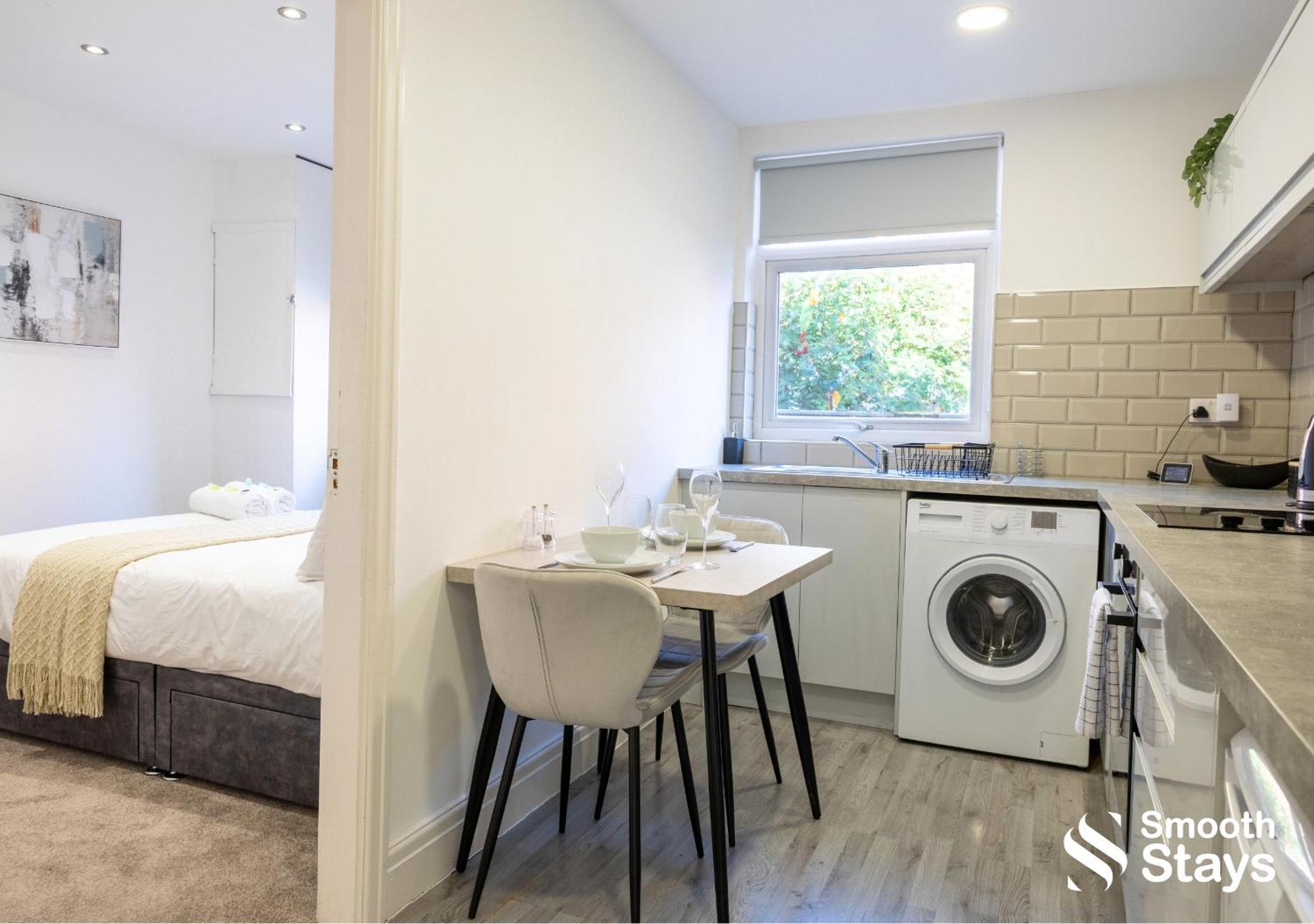 One Bedroom Apartment At Smooth Stays Short Lets & Serviced Accommodation Preston With Parking Near Train Station Bagian luar foto